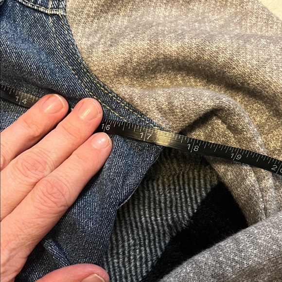 Free People Distressed Denim Jacket with Gray Sweatshirt Sleeves and Hood size S - Picture 8 of 17